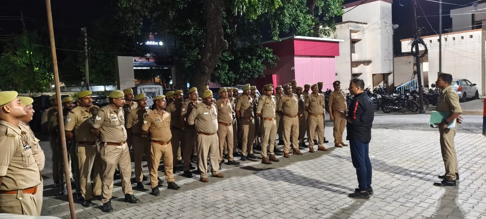 #आजमगढ़: पशु चोरी, तस्करी और गोकशी के खिलाफ पुलिस का बड़ा अभियान, 11 टीमें मैदान में उतरीं#