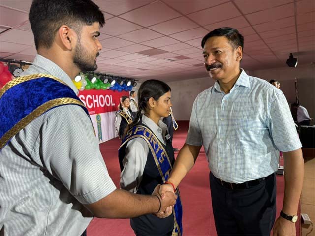#आजमगढ़ : जीडी ग्लोबल स्कूल में भव्य इन्वेस्टिचर सेरेमनी, नई विद्यार्थी परिषद ने संभाला नेतृत्व#