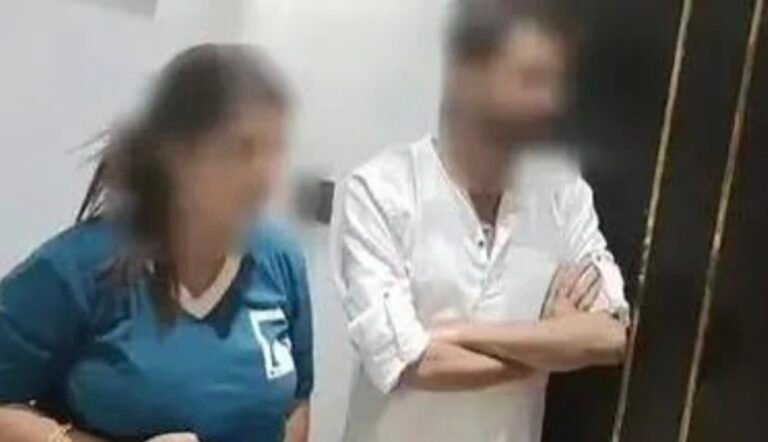महिला कंप्यूटर ऑपरेटर के साथ होटल में मिले बिजली विभाग के XEN