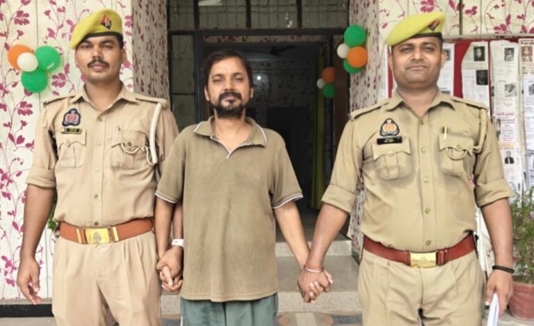 #आजमगढ़ : नौकरी का झांसा देकर युवती से संबंध बनाने का आरोपी गिरफ्तार#