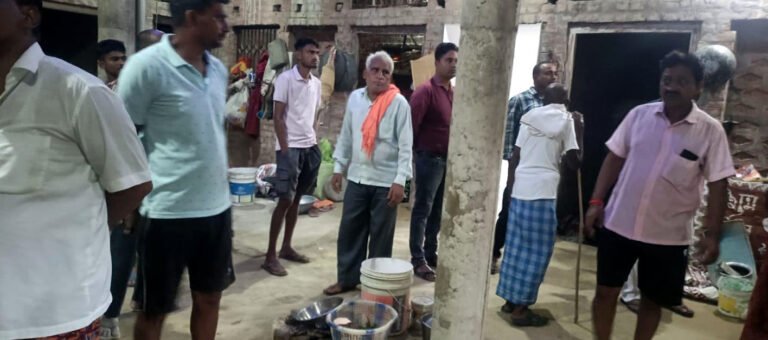 #आजमगढ़ : एक ही रात दो घरों में लाखों की चोरी, छत के रास्ते घुसे चोर#