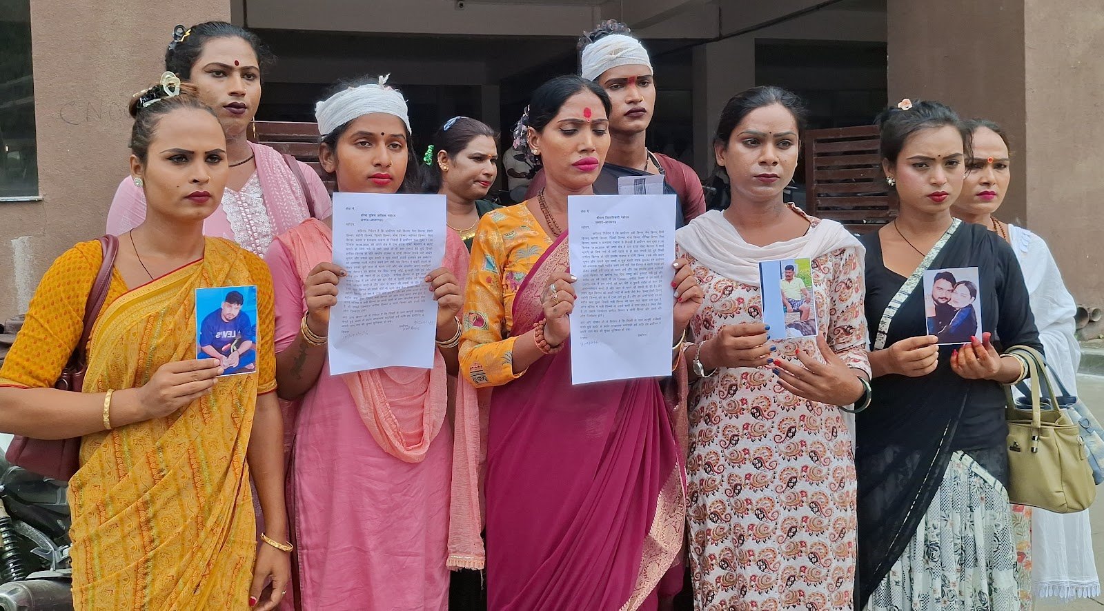 #आज़मगढ़ : बधाई मांगने गईं किन्नरों से मारपीट का आरोप#