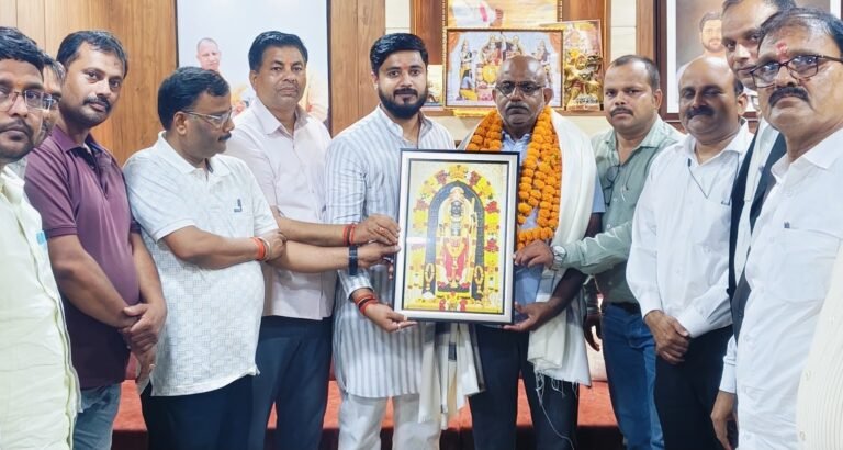 #आजमगढ़ : अखिल भारतीय कायस्थ महासभा के जिलाध्यक्ष बने संजय श्रीवास्तव#