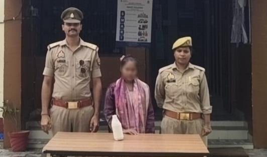 #आज़मगढ़ : पति के प्राइवेट पार्ट पर तेजाब डालने के आरोप में पत्नी गिरफ्तार#