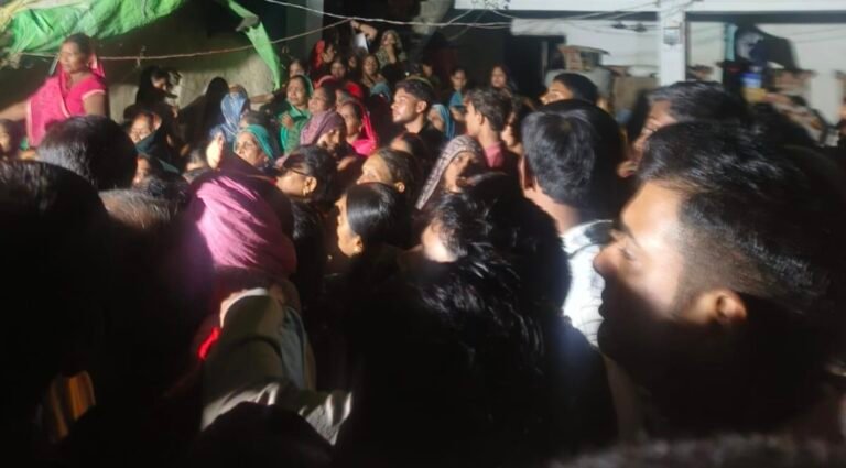 #आजमगढ़ : दोहा कतर से घर पहुंचा प्रवासी का शव, मचा कोहराम#