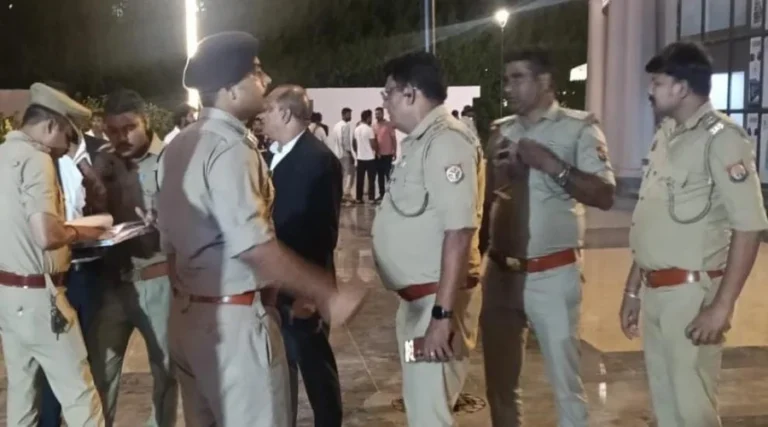 #होटल की 10वीं मंजिल से गिरकर युवती की संदिग्ध मौत, साथ आया युवक फरार#