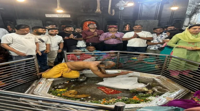 #गयाजी की पावन धरती पर स्थित विष्णुपद मंदिर हिंदू धर्म के सबसे महत्वपूर्ण और प्राचीन तीर्थस्थलों में से एक#