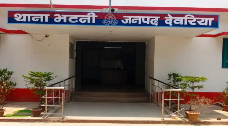 #15 हजार का इनामी विकास यादव पुलिस को चकमा देकर फरार, महिलाओं के विरोध से गिरफ्तारी की कोशिश नाकाम#